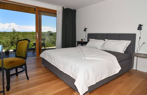 Dragove House | Stunning private villa for 8 people with private pool, A/C, WIFI, TV, terrace and parking