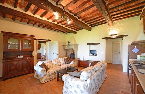 Arezzo Villa | Stunning private villa for 8 guests with private pool, WIFI, A/C, TV, patio and panoramic view