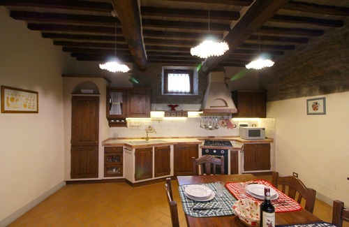 Pieve al Bagnoro Villa | Stunning private villa for 20 guests with WIFI, private pool, TV, terrace, pets allowed and park.