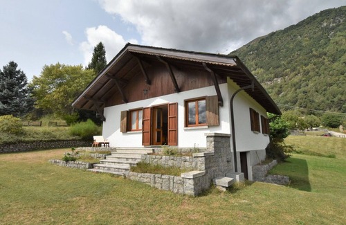 Poira di Dentro House | Stunning private villa for 6 guests with WIFI, TV and terrace