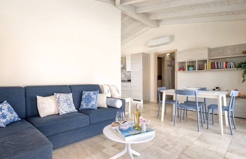 San Lorenzo House | Stunning private villa for 7 people with A/C, WIFI, private pool, TV, patio and parking