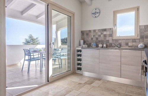 San Lorenzo House | Stunning private villa for 7 people with A/C, WIFI, private pool, TV, patio and parking