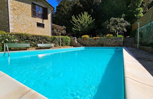 Cetona Villa | Stunning private villa for 7 people with WIFI, private pool, TV, veranda and parking
