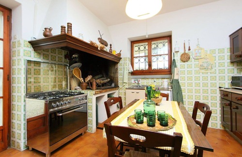 Citerna House | Stunning private villa with WIFI, private pool, TV, patio, pets allowed, panoramic view and park.