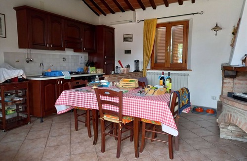 Cortona Old Town Villa | Stunning private villa with A/C, WIFI, private pool, TV, patio, pets allowed and panoramic view