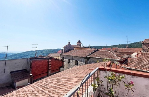 Oneglia House | Stunning private villa for 4 guests with WIFI, terrace and parking