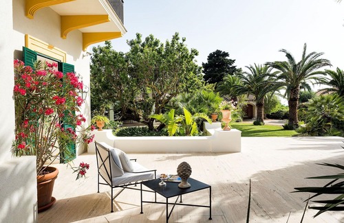 Salemi Villa | Stunning private villa for 10 people with WIFI, private pool, A/C, TV, patio and parking