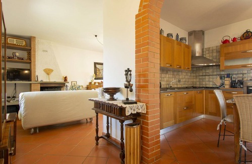Scopeti House | Stunning private villa for 6 guests with WIFI, pool, TV, terrace, pets allowed and parking