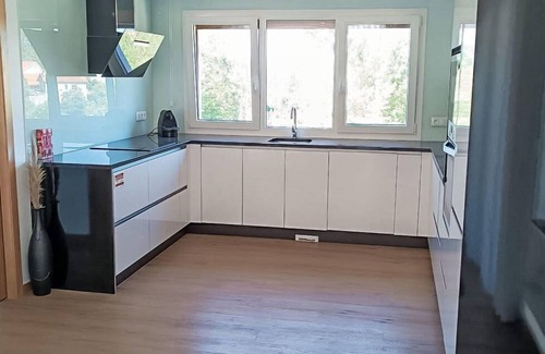 Esposende Villa | Stunning private villa for 6 people with WIFI, private pool, TV, patio, panoramic view and parking