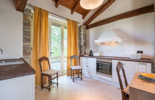 Ovada House | Stunning private villa with WIFI, private pool, A/C, hot tub, terrace, pets allowed and parking