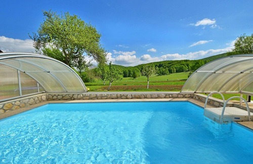 Krivi Put House | Stunning private villa with A/C, pool, WIFI, TV, terrace, pets allowed, panoramic view and parking
