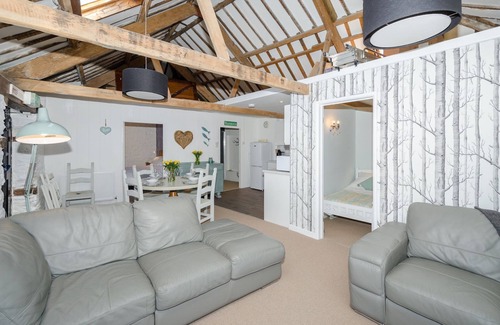 Looe House | Stunning property for four in the heart of Looe with fabulous views.