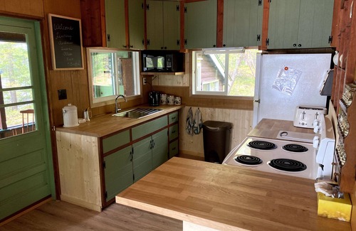 Georgian Bay Cottage | Stunning property on Go Home Lake