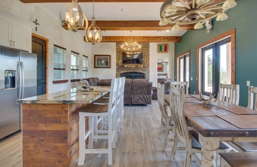Oakland Villa | Stunning Ranch Villa: Private Pool & Hot Tub!