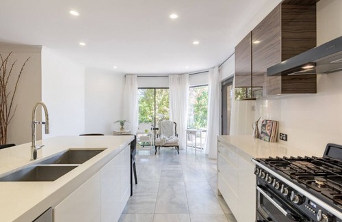 Prestons House | STUNNING RENOVATED HOME CLOSE TO SYDNEY
