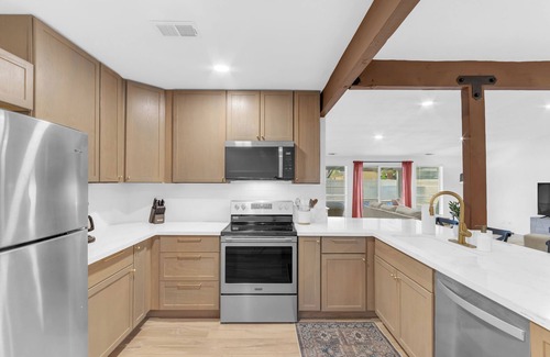 Chandler House | Stunning Retreat w/ Pool | Prime Chandler Location