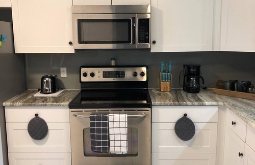 North Fort Myers Condo | Stunning River and Marina Condo for rent; Sunsets Nightly at "Riverview Haven"