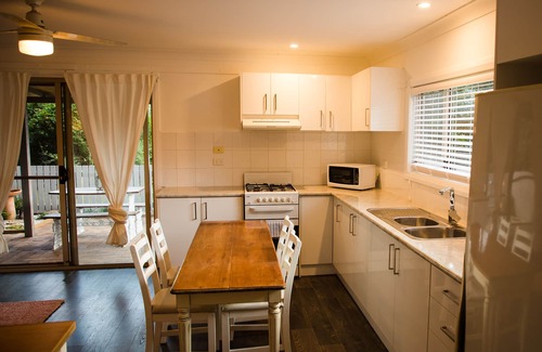 Laughtondale House | Stunning river views! Private guesthouse & courtyard close to nation park & more