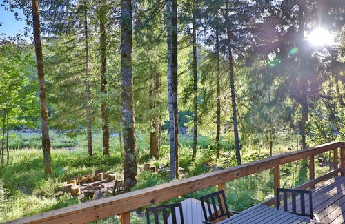 Brightwood House | Stunning Riverfront Getaway, *Pet Friendly*, Barrel Sauna, Huge Deck, Game Room, Fire-Pit, Pool