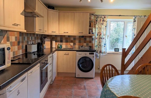 Milford Haven Cottage | Stunning rural cottage central to all Pembrokeshire beaches. Dogs Free. Wifi