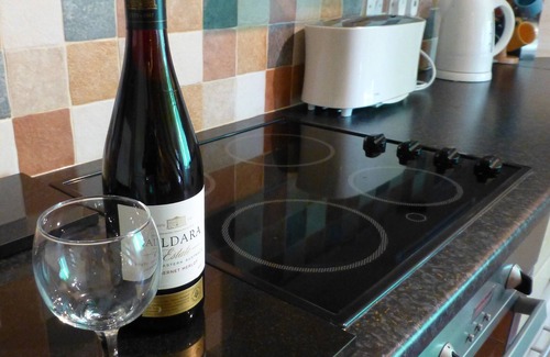 Milford Haven Cottage | Stunning rural cottage central to all Pembrokeshire beaches. Dogs Free. Wifi