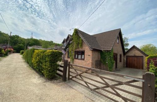 New Forest District House | Stunning Rustic Home, New Forest National Park