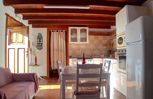 Taibique Apartment | Stunning Rustic House El Pinar & WiFi