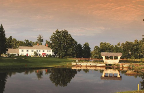 Francestown Resort | Stunning & Scenic 2BR w/ Resort Pool Near Ski Area