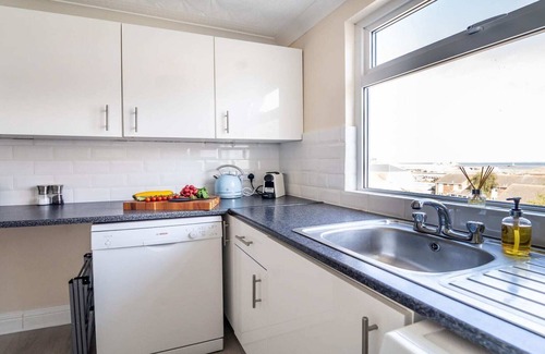 Gorleston-on-Sea Apartment | Stunning Sea View Penthouse - 2 Bedroom - 2 Bathr