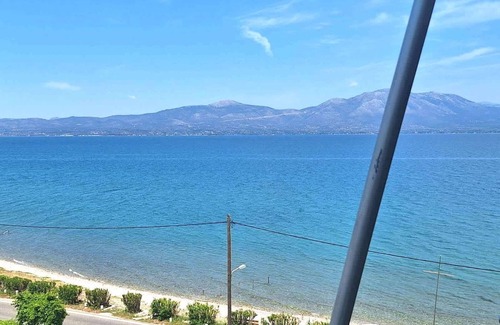 Oropos Apartment | Stunning Sea View Apartment in Oropos