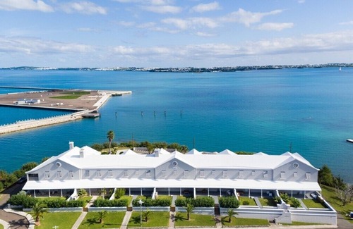 Sandys Apartment | Stunning Sea Views, Contemporary Upper 3Bed - 5A