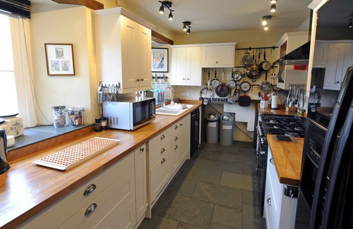 St Brides Other | Stunning sea views, idyllic characterful farmhouse with log burner and jacuzzi