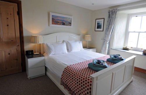 St Brides Other | Stunning sea views, idyllic characterful farmhouse with log burner and jacuzzi