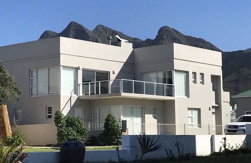 Kleinmond House | Stunning Seafront Home - Stylish Family Beach House With Amazing Views