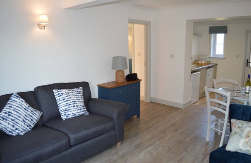 Horsey Cottage | Stunning Seaside Cottage in Horsey. Walk to Beach, Seals & Norfolk Broads