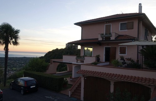 Montignoso House | Stunning Seaview Villa On The Coast Of Tuscany