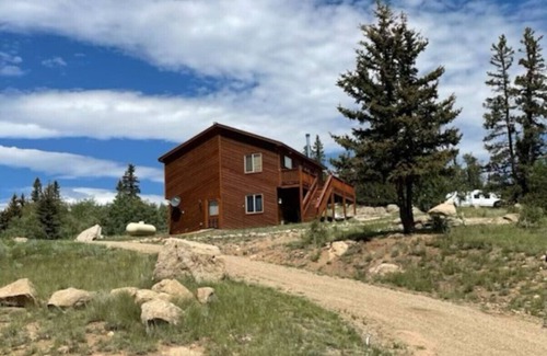 Indian Mountain Cabin | Stunning Secluded Mtn Getaway, Picturesque Views