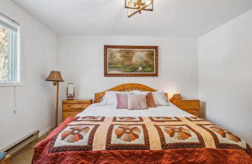 Rexton House | Stunning Secluded Richibucto River Waterfront Cottage with Unparallel Privacy