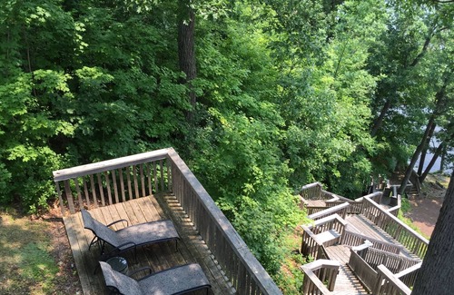Rideau Lakes House | Stunning, Serene Rideau Lakes Waterfront 4 Season Vacation Haven Boat, Tennis,