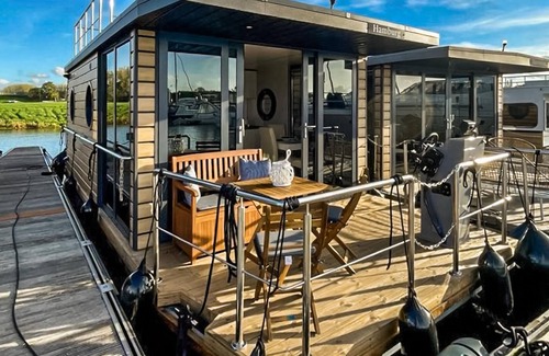 Ophoven Boat Rental | Stunning ship in Ophoven with WiFi