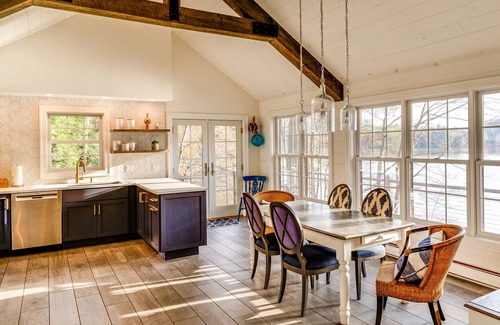 Ludlow House | Stunning Ski and Lake home - ideal family or friend getaway