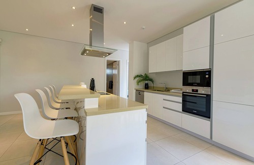 Grand-Baie Apartment | Stunning Soleia Escape with Parking, Grand Baie