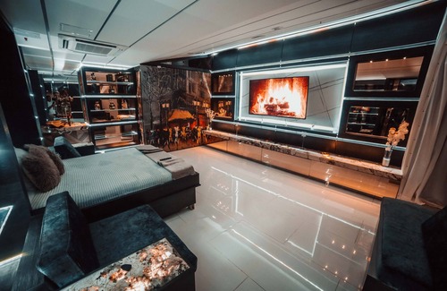 Zona Rosa Apartment | Stunning Sound-proof Penthouse in Parque Lleras