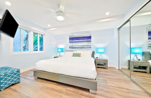 South Mission Beach House | Stunning South Mission Home with Private Rooftop & Ocean Views!