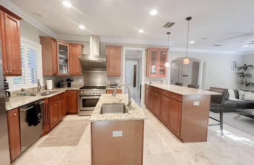 Virginia Park House | Stunning South Tampa 6 Bedroom House