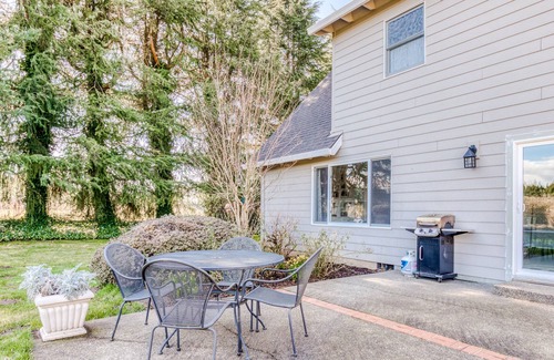 Boring House | Stunning & spacious home on 20 acres with Mt. Hood Views