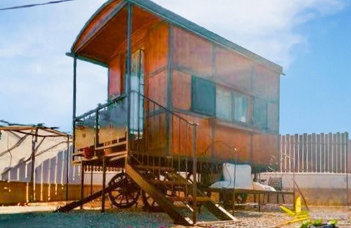 Arles House | Stunning (sta)caravan
