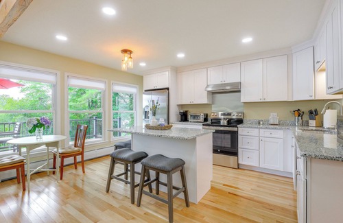 Sterling House | Stunning Sterling Sanctuary: Unwind on the Water!