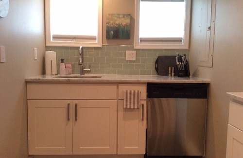 Truxton Circle Apartment | Stunning, Stylish Flat, Cool Neighborhood Close to Everything