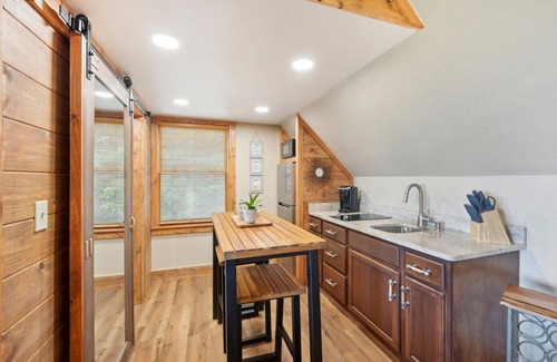 Dahlonega Apartment | Stunning Sunset View in Dahlonega